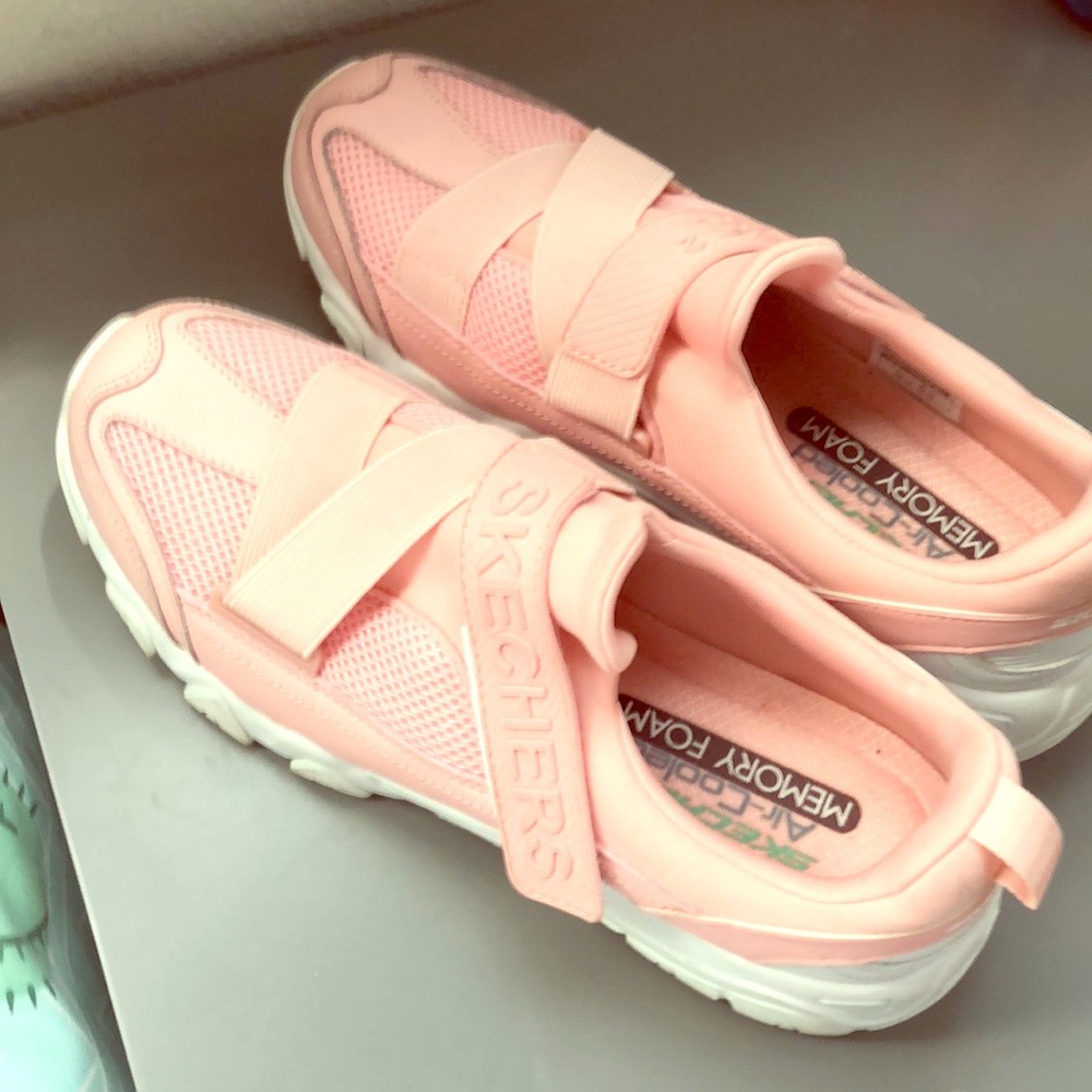Pinks Sketches D’Lites